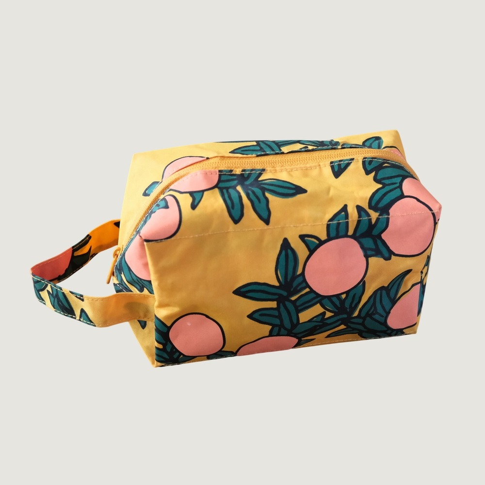 BAGGU Orange Tree Dopp Kit Yellow Fruit Print Recycled Nylon Travel Bag OS